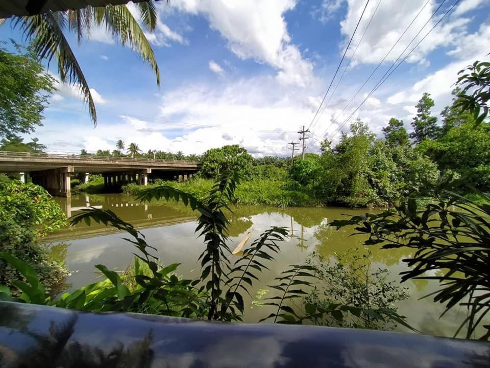 Suankafae Resort สวนกาแฟรีสอร์ท Surat Thani Exterior foto