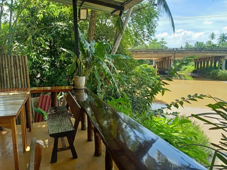 Suankafae Resort สวนกาแฟรีสอร์ท Surat Thani Exterior foto